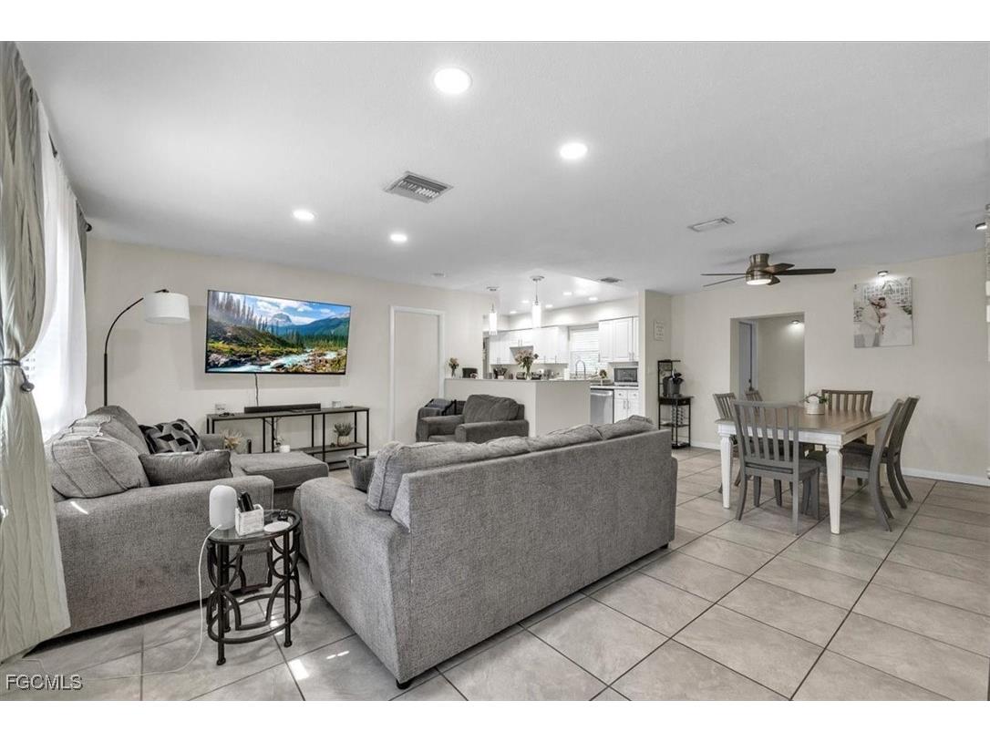 323 Hollywood Street Lehigh Acres FL 33936 2026006049 image4