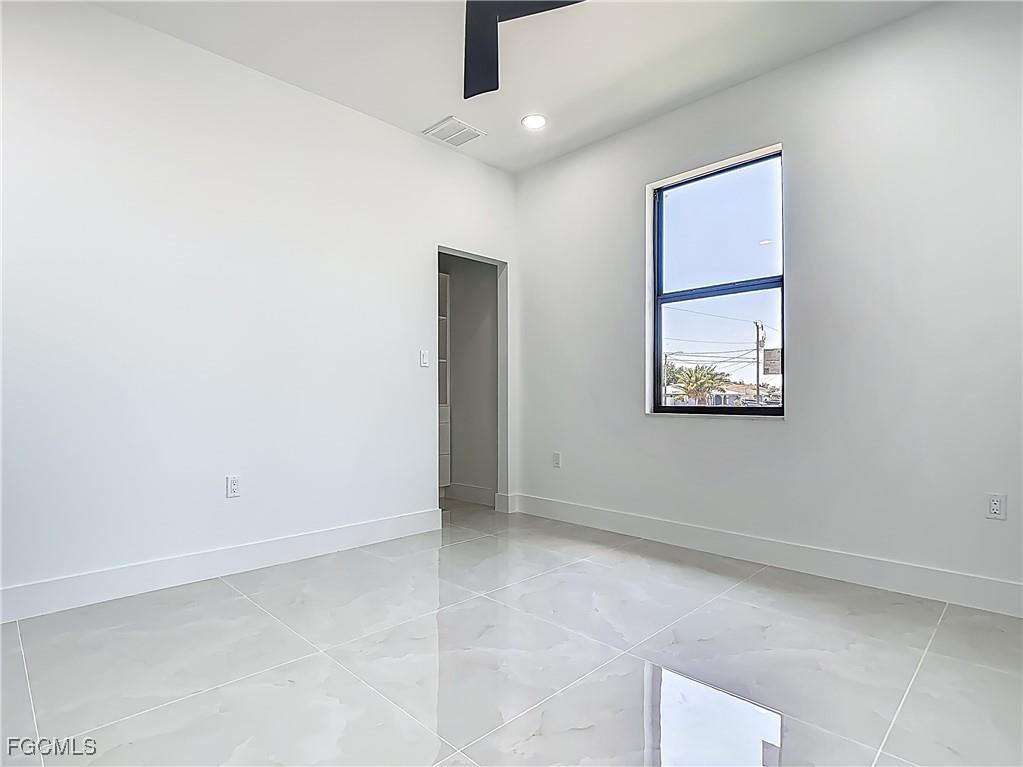 323 NE 19th Terrace Cape Coral FL 33909 2025025488 image28