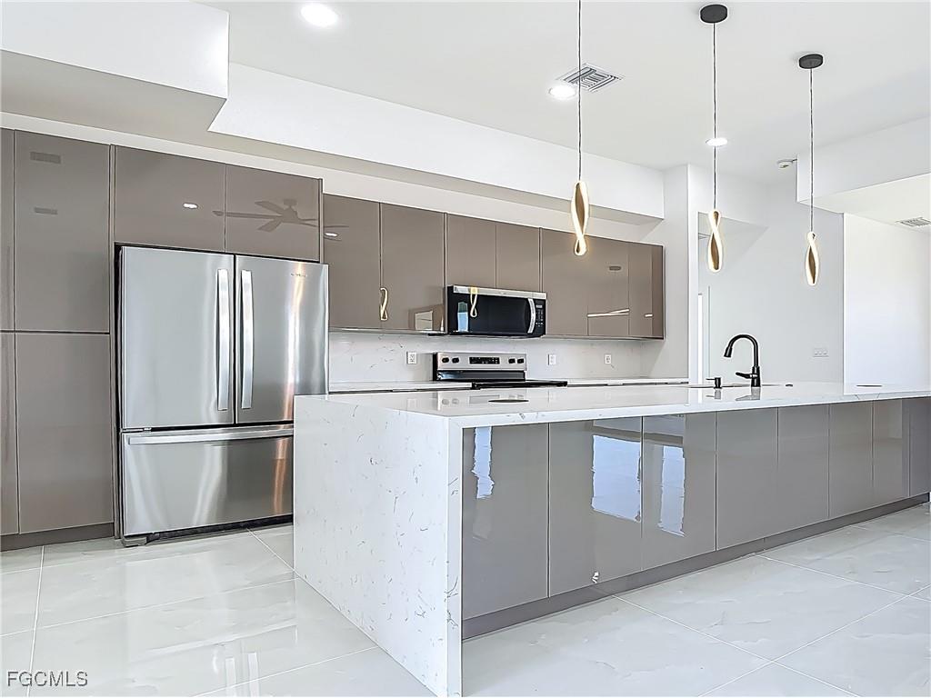 323 NE 19th Terrace Cape Coral FL 33909 2025025488 image34