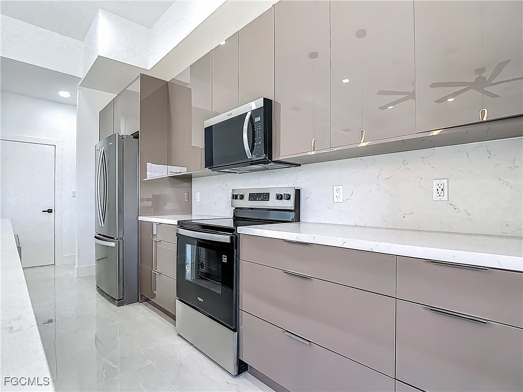 323 NE 19th Terrace Cape Coral FL 33909 2025025488 image38