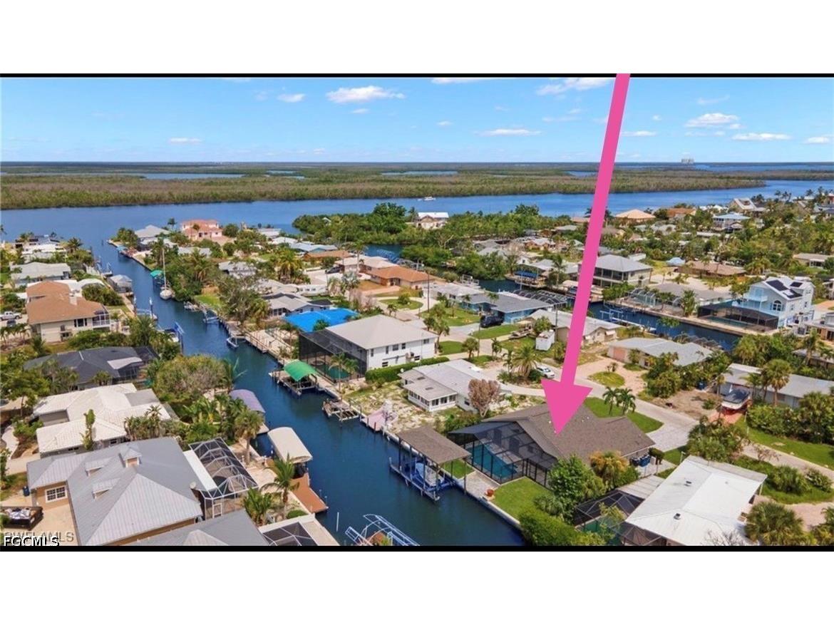 323 Washington Court Fort Myers Beach FL 33931 2026019539 image1