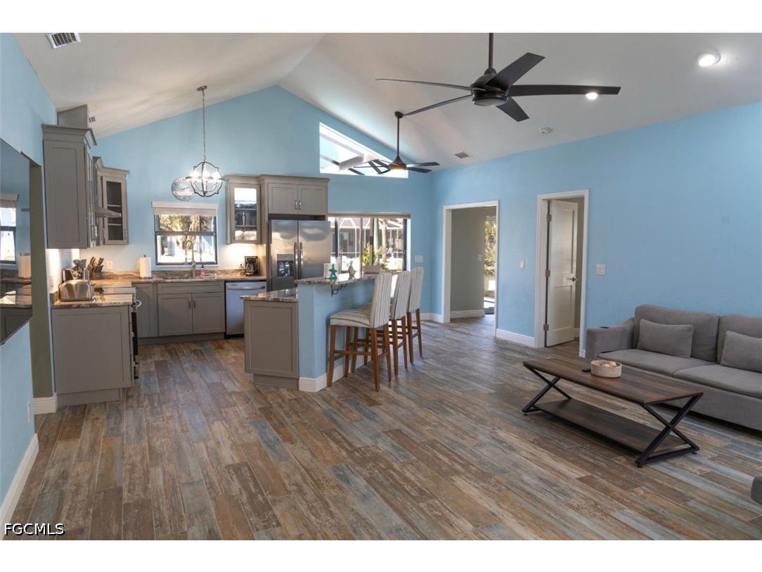 323 Washington Court Fort Myers Beach FL 33931 2026019539 image12