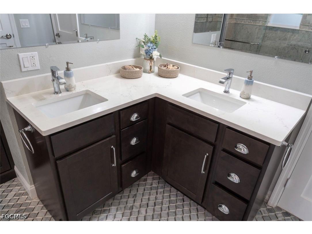 323 Washington Court Fort Myers Beach FL 33931 2026019539 image31