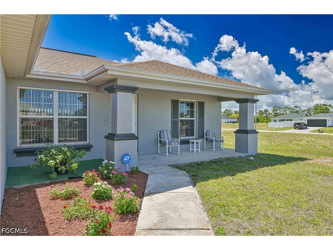 3230 NW 3rd Place Cape Coral FL 33993 2026020763 image1