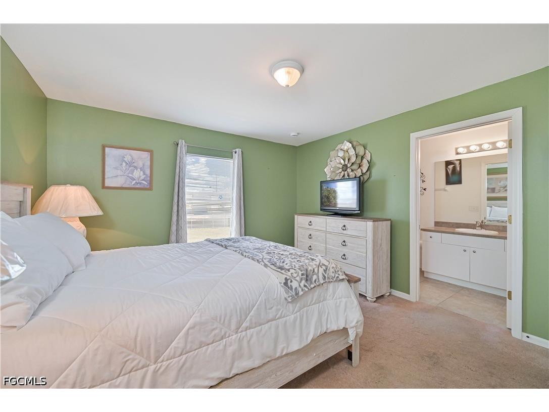 3230 NW 3rd Place Cape Coral FL 33993 2026020763 image19
