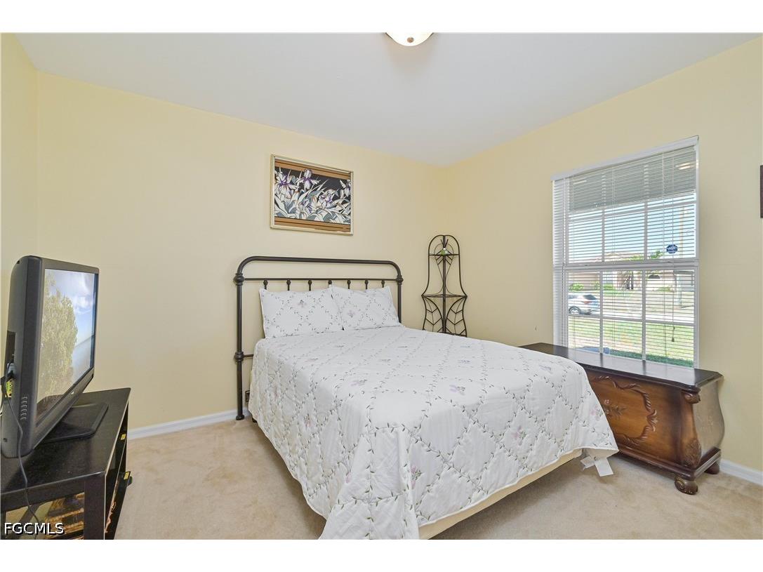 3230 NW 3rd Place Cape Coral FL 33993 2026020763 image25