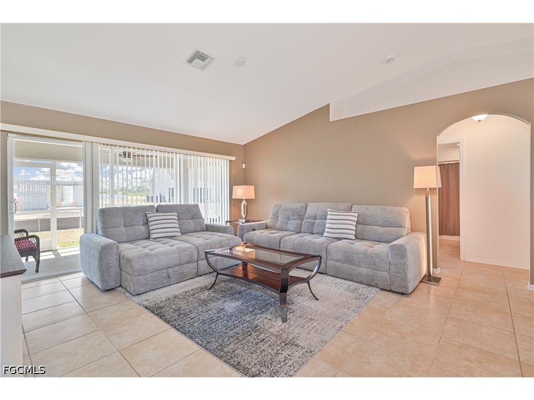 3230 NW 3rd Place Cape Coral FL 33993 2026020763 image7