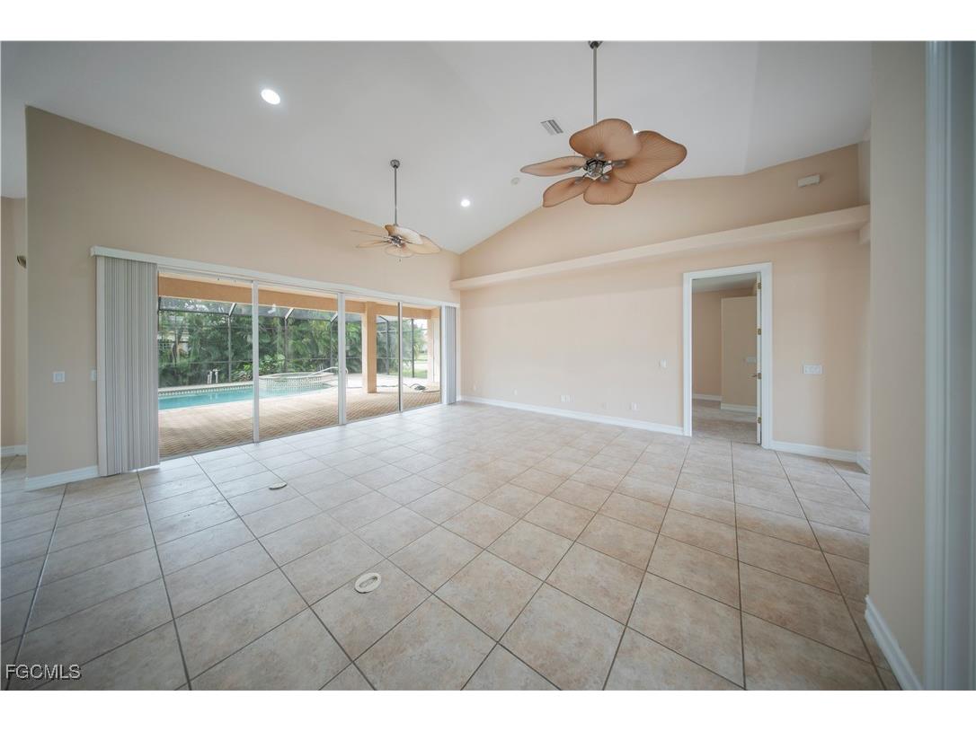 3230 SW 4th Terrace Cape Coral FL 33991 2025014418 image10