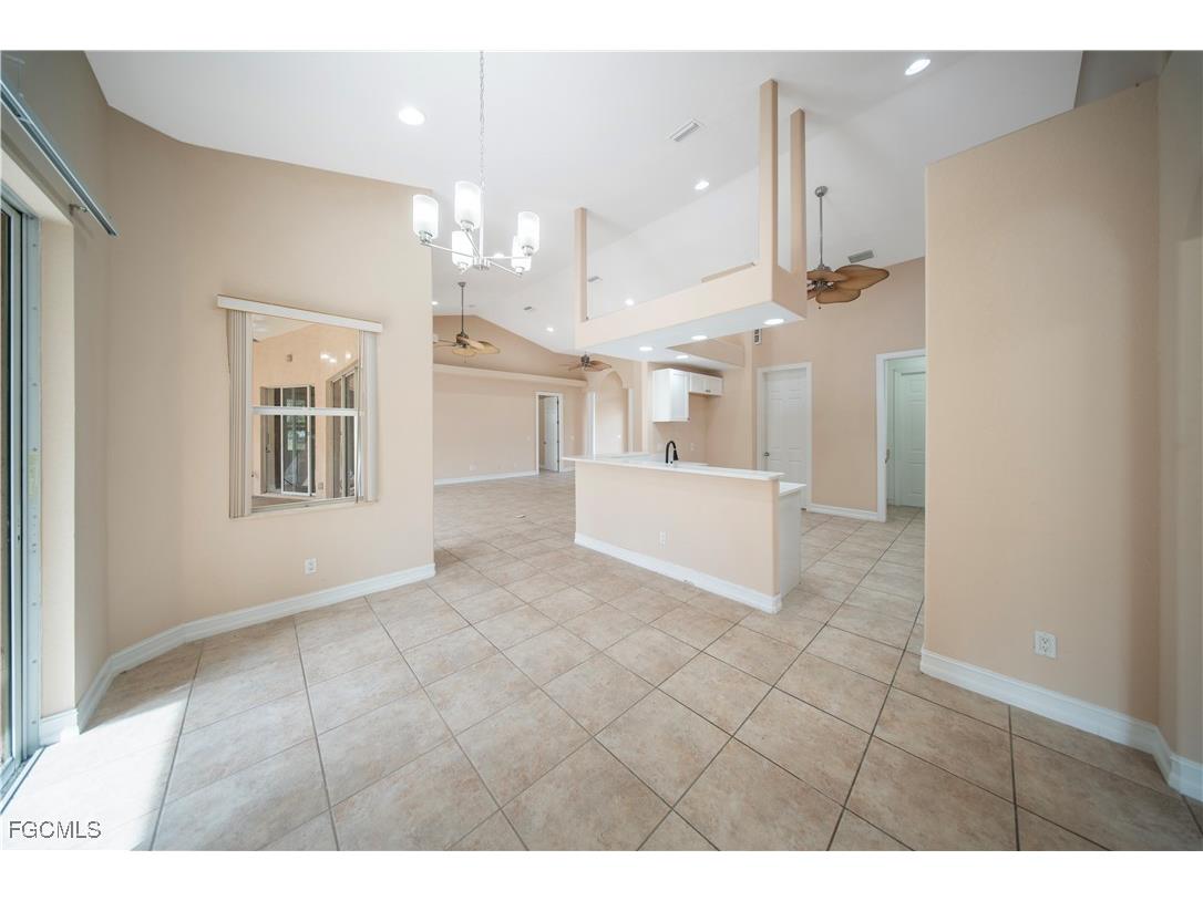 3230 SW 4th Terrace Cape Coral FL 33991 2025014418 image11