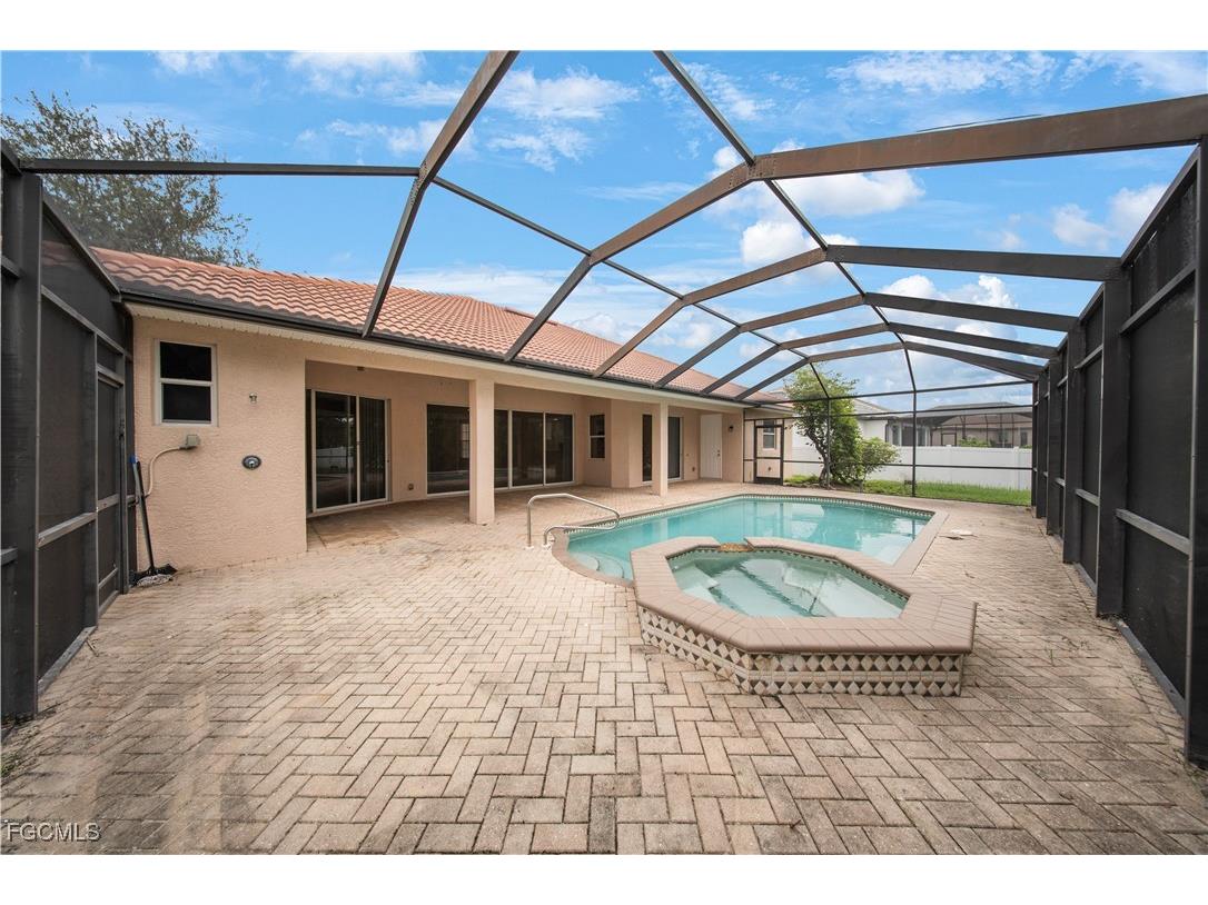 3230 SW 4th Terrace Cape Coral FL 33991 2025014418 image25