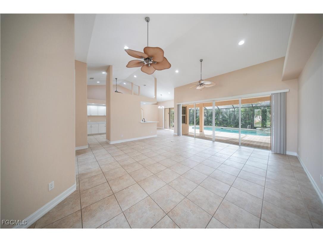 3230 SW 4th Terrace Cape Coral FL 33991 2025014418 image4