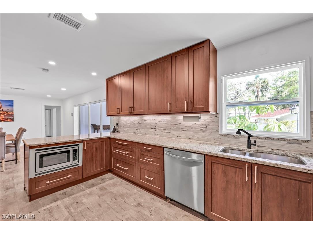 3231 13th Avenue SW Naples FL 34117 226012015 image12