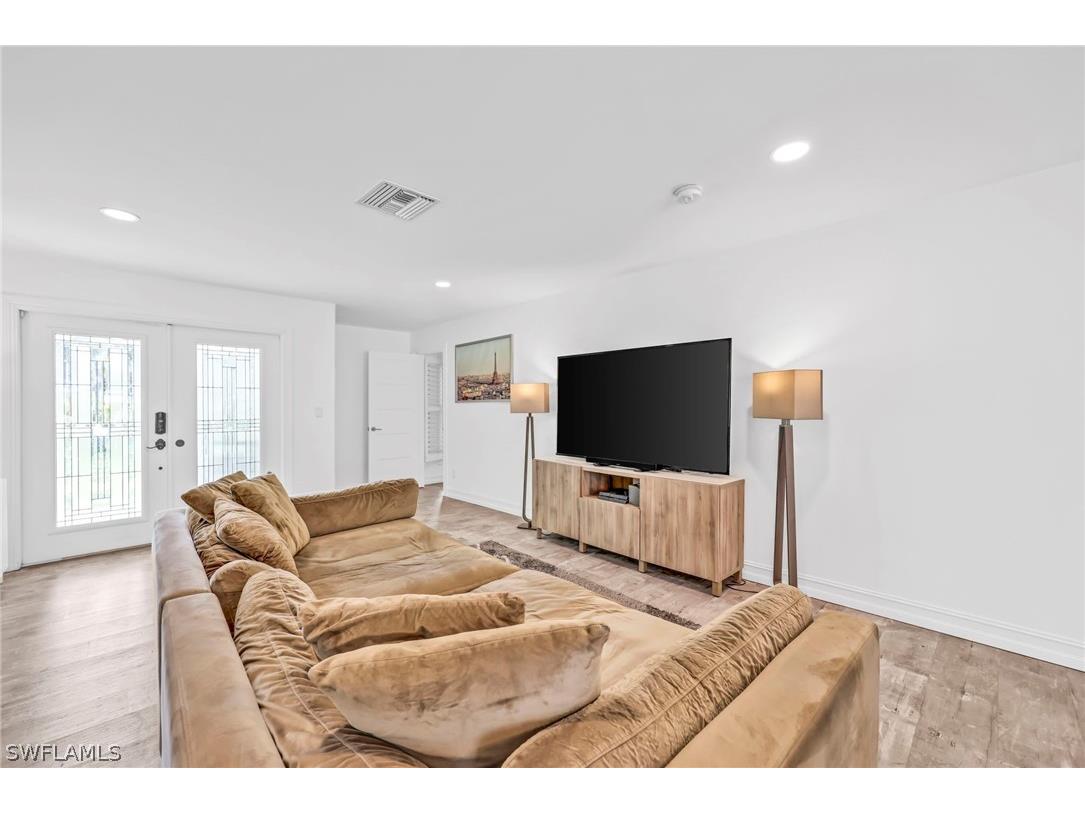 3231 13th Avenue SW Naples FL 34117 226012015 image4