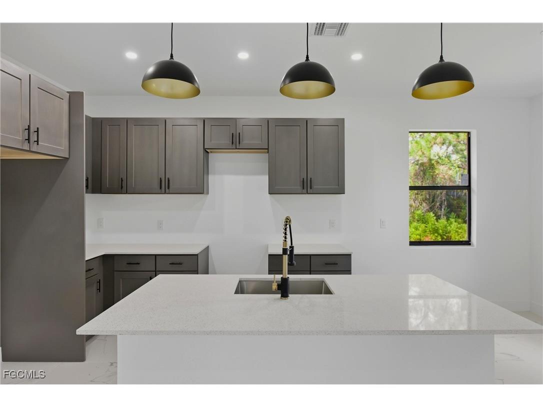 3231 57th Street W Lehigh Acres FL 33971 2025015308 image1