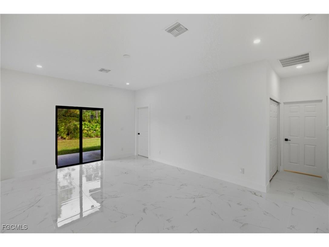 3231 57th Street W Lehigh Acres FL 33971 2025015308 image11