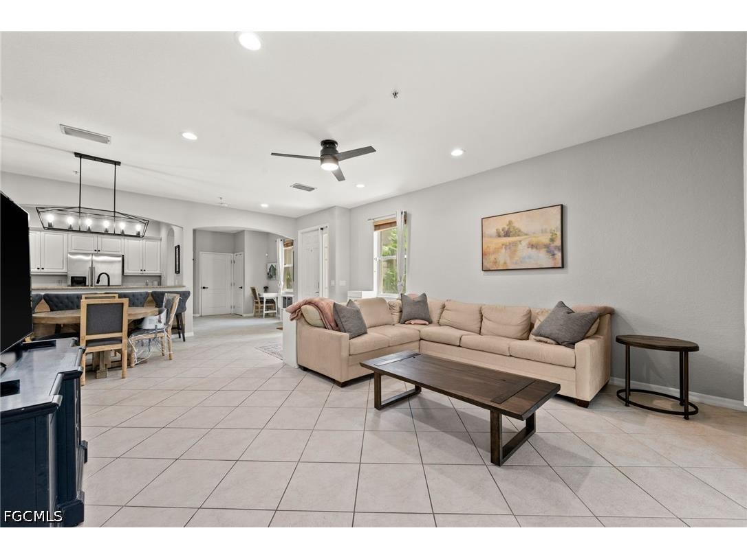 3231 Cottonwood Bend #301 Fort Myers FL 33905 2026027020 image4