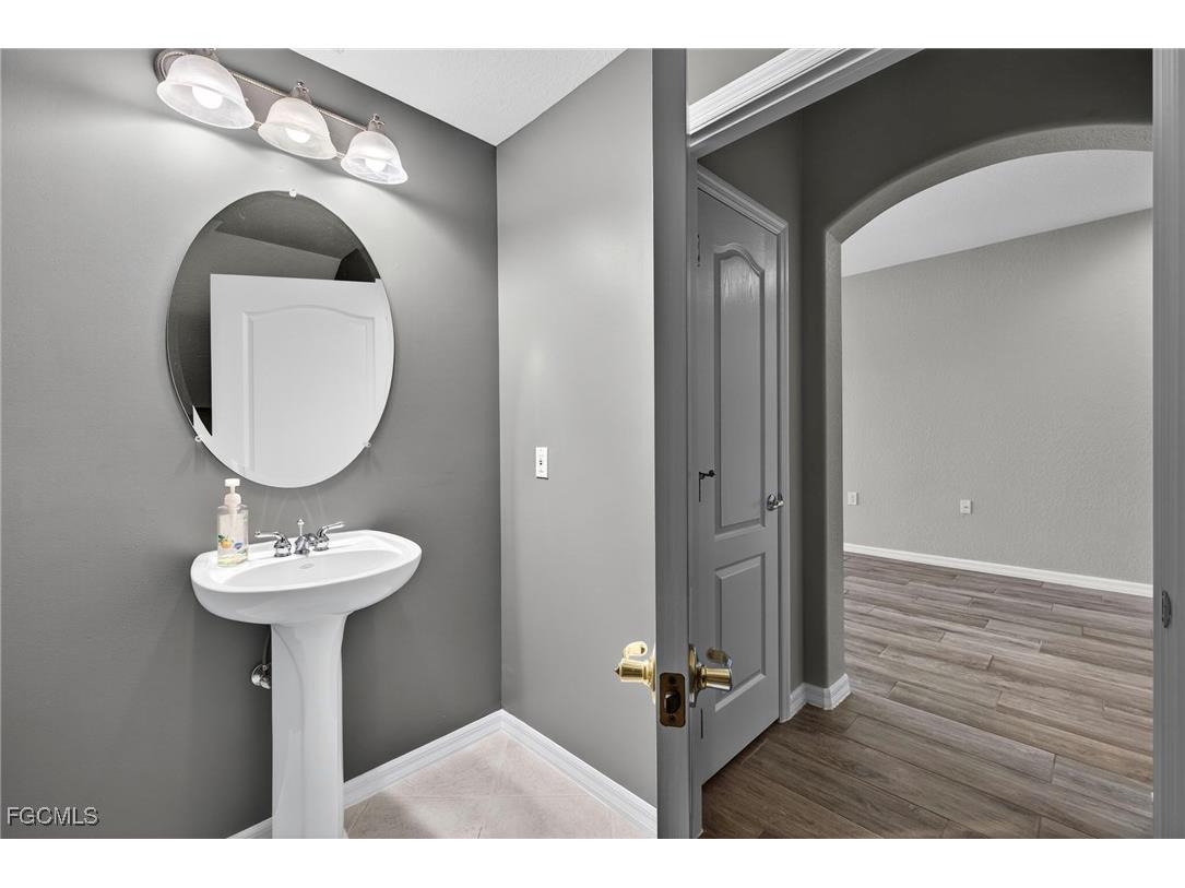 3231 Cottonwood Bend #303 Fort Myers FL 33905 2025010576 image14