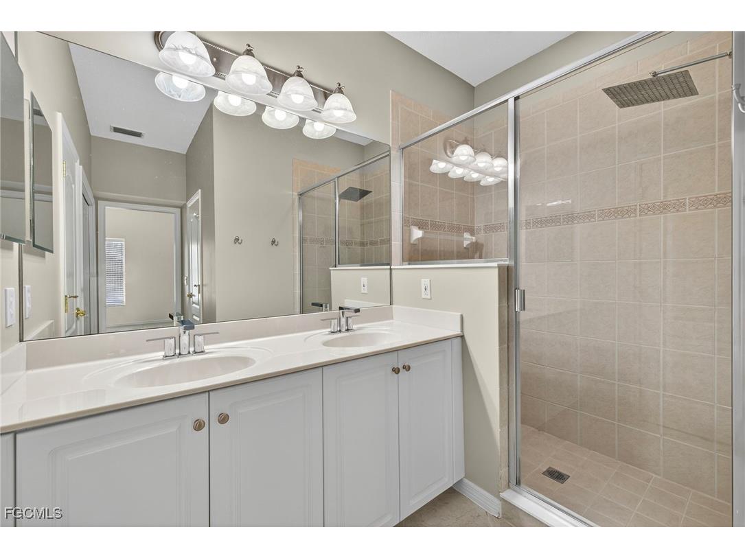 3231 Cottonwood Bend #303 Fort Myers FL 33905 2025010576 image18