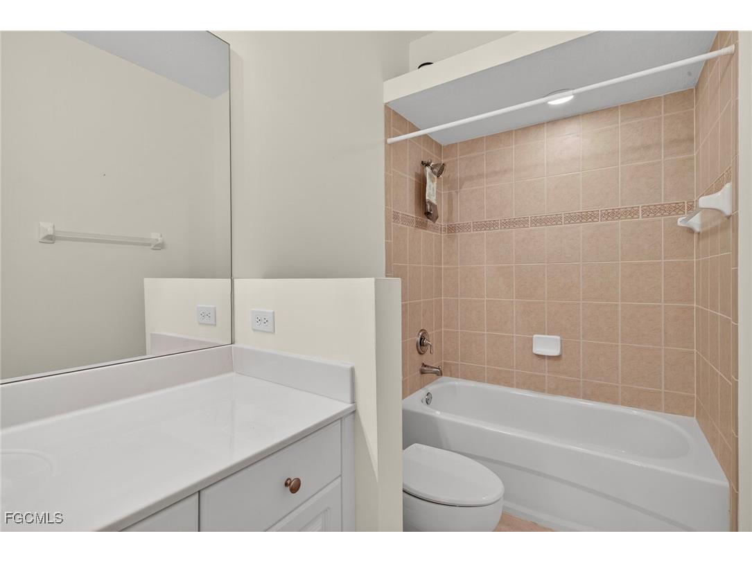 3231 Cottonwood Bend #303 Fort Myers FL 33905 2025010576 image23