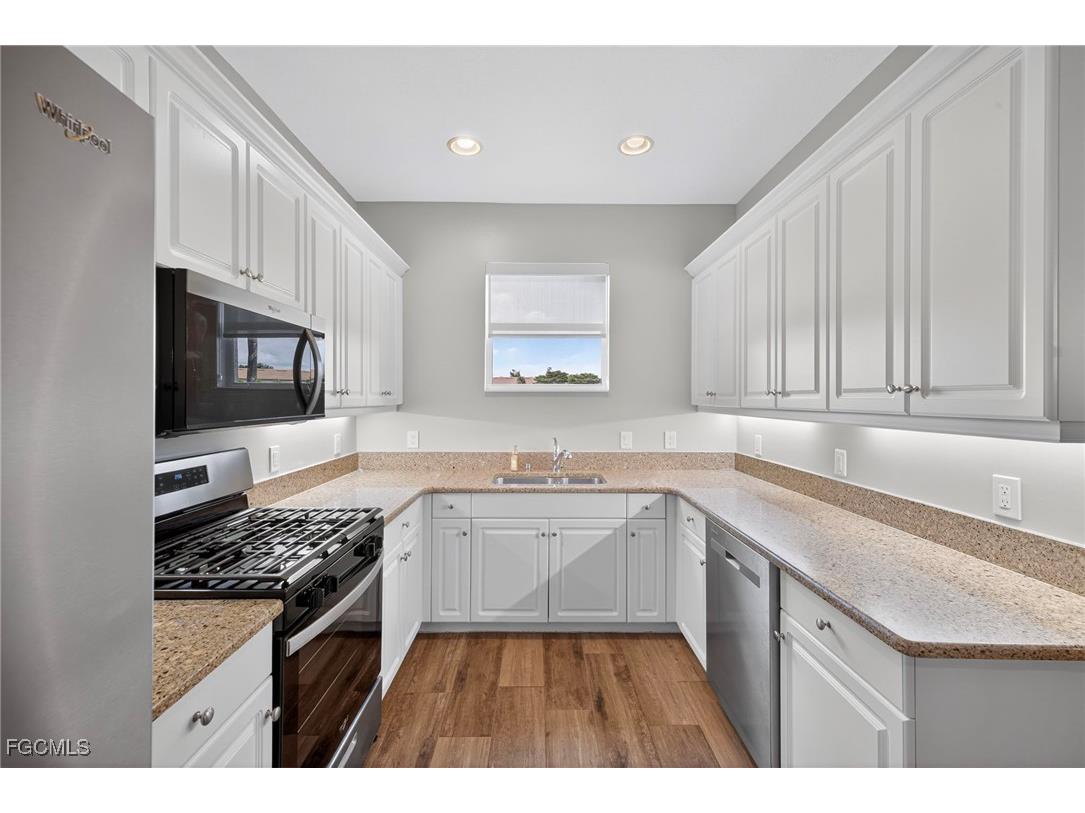 3231 Cottonwood Bend #303 Fort Myers FL 33905 2025010576 image3