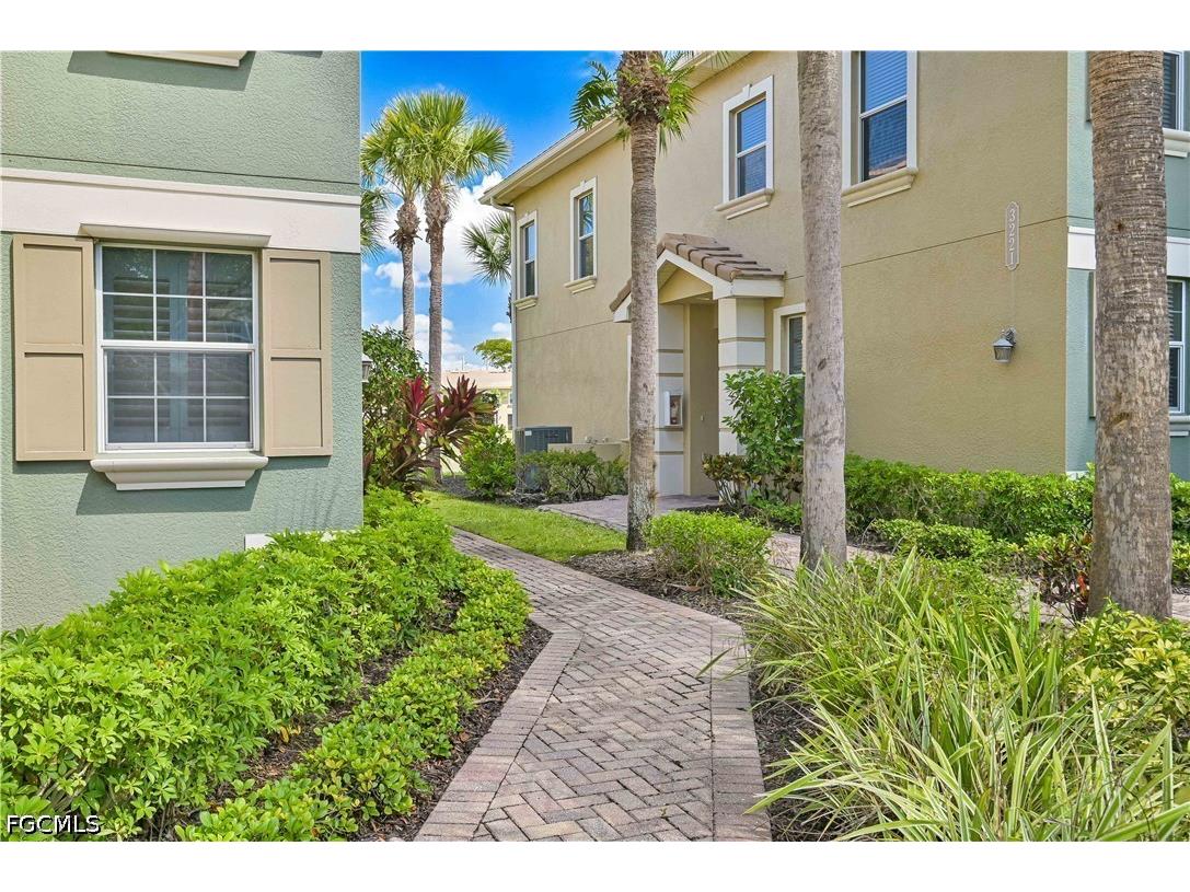 3231 Cottonwood Bend #306 Fort Myers FL 33905 2026020727 image3