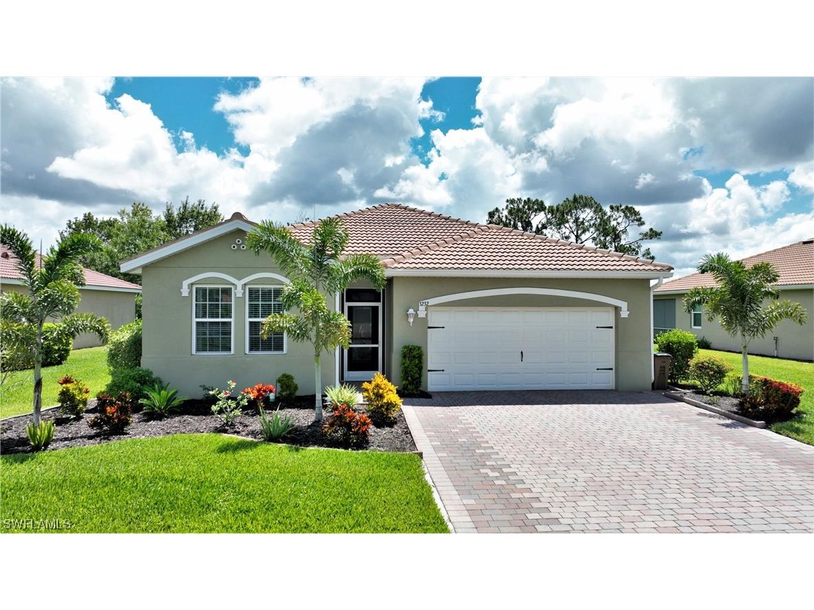 3232 Birch Tree Lane Alva FL 33920 223042957 image1