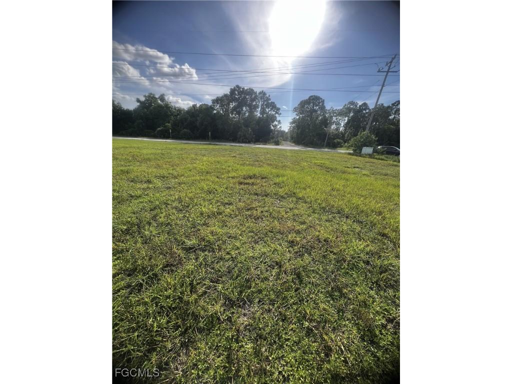 3233 Andalusia Boulevard Cape Coral FL 33909 2025005810 image9