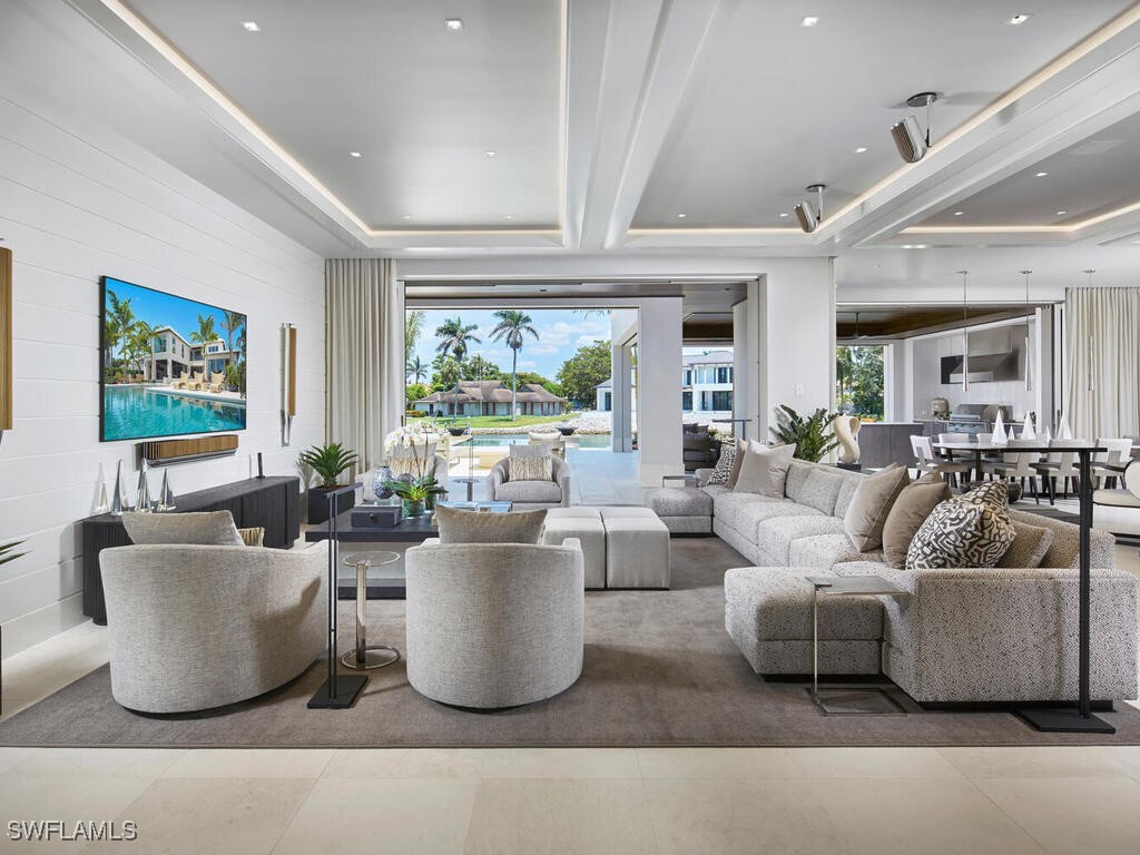 3233 Gin Lane Naples FL 34102 225021485 image2