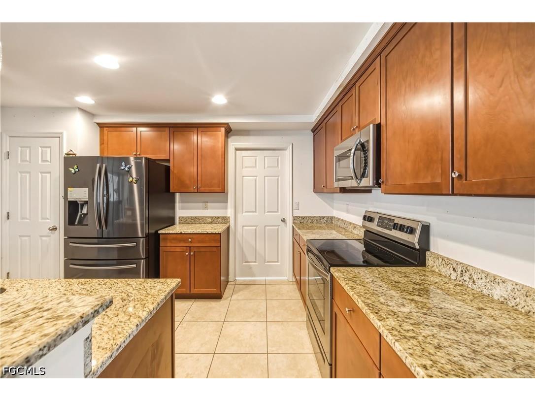 3233 NW 21st Street Cape Coral FL 33993 2026022292 image6