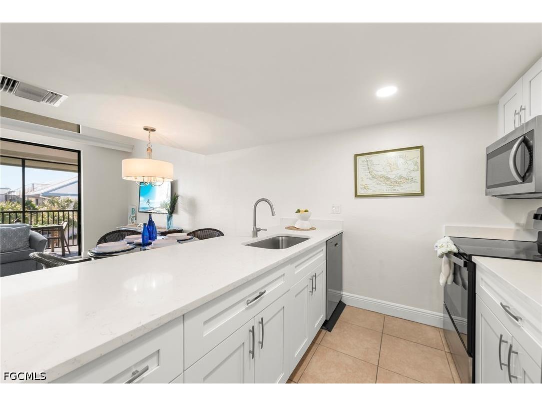 3233 Tennis Villas Captiva FL 33924 2026015776 image14