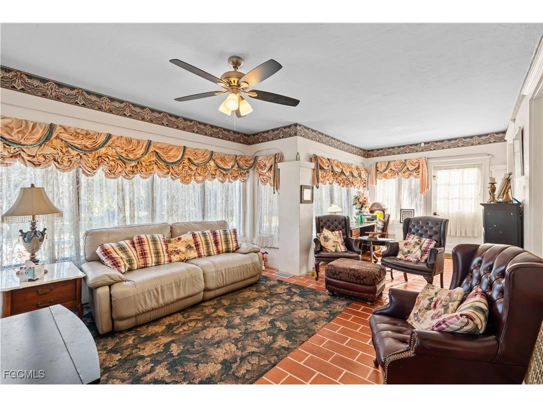 3235 Avocado Drive Fort Myers FL 33901 2025014030 image21