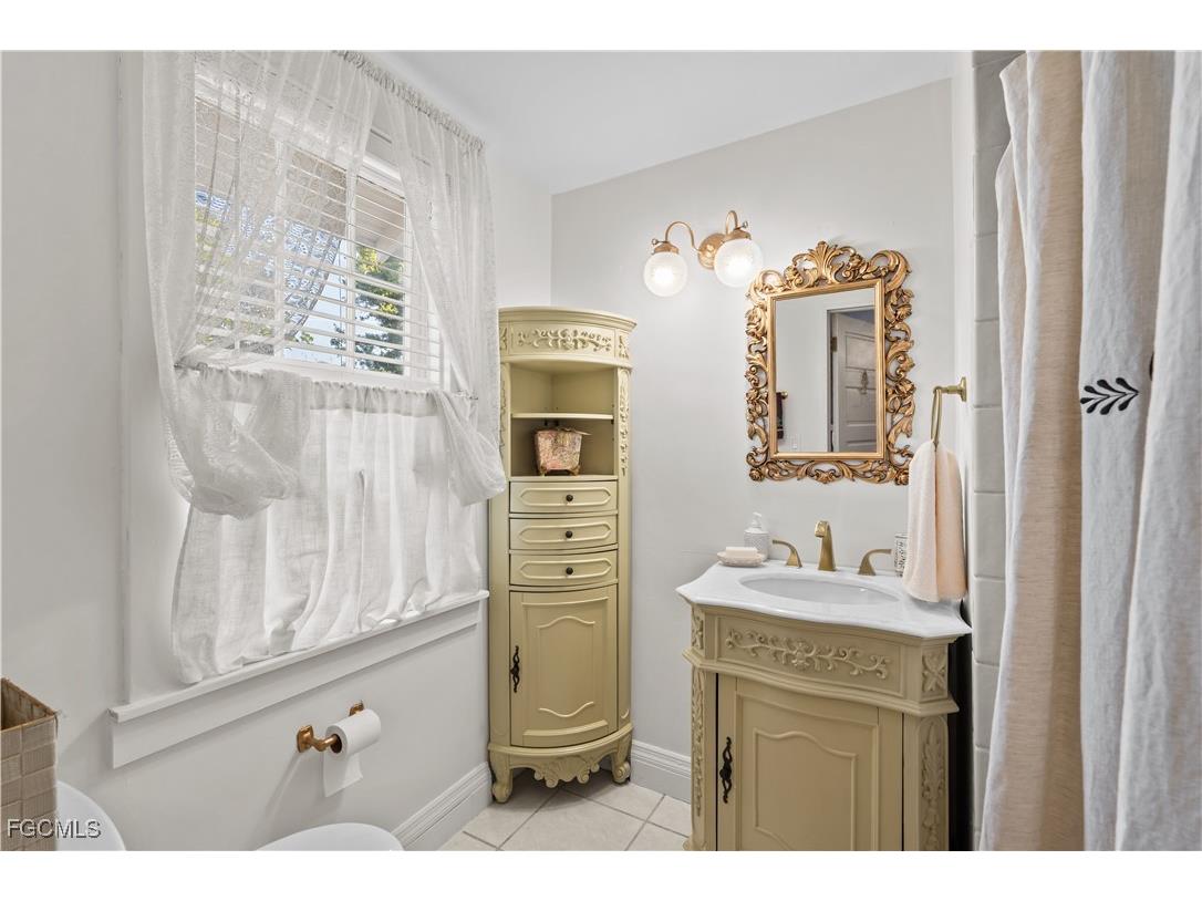 3235 Avocado Drive Fort Myers FL 33901 2025014030 image27