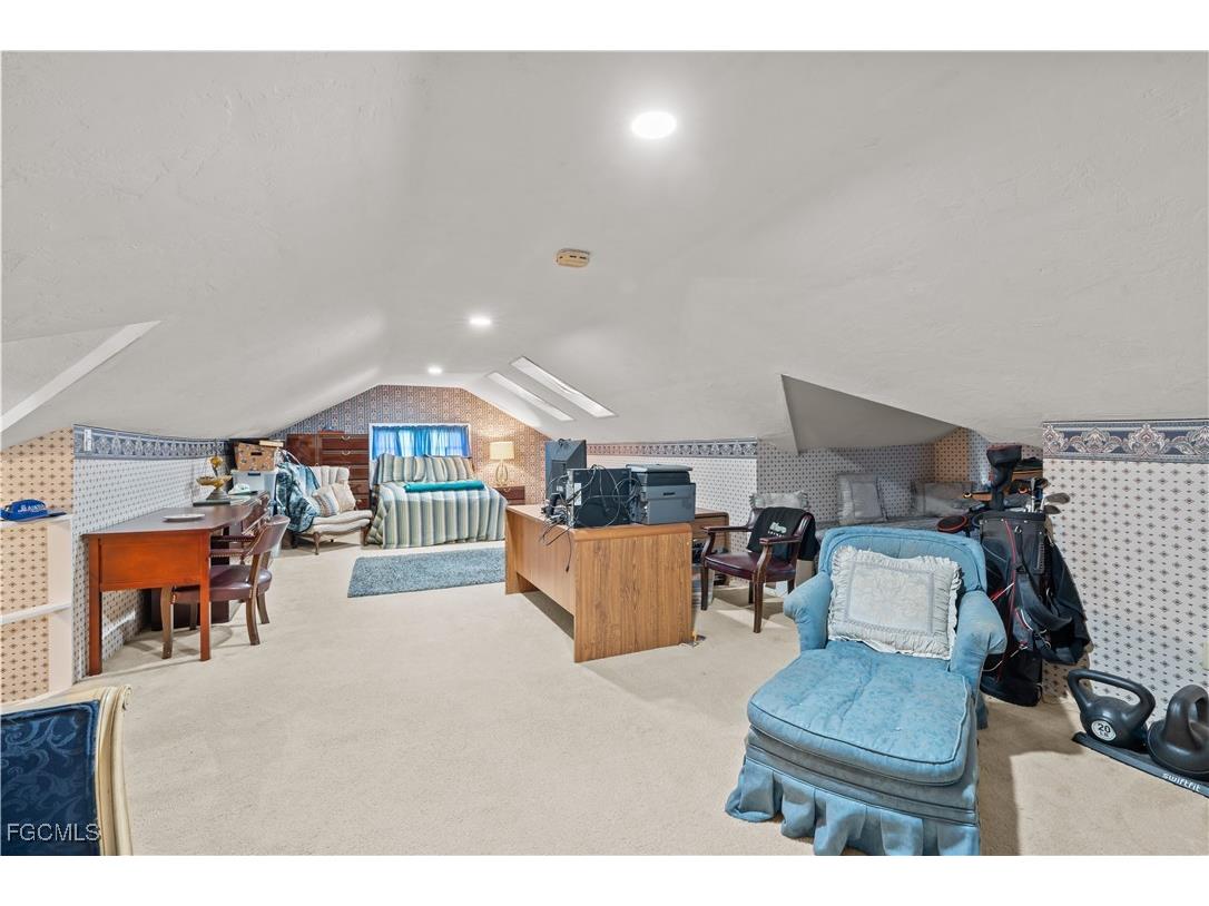 3235 Avocado Drive Fort Myers FL 33901 2025014030 image35