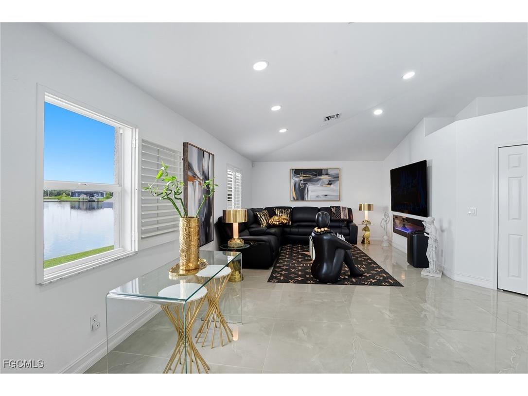 3235 NW 17th Lane Cape Coral FL 33993 2025013261 image15
