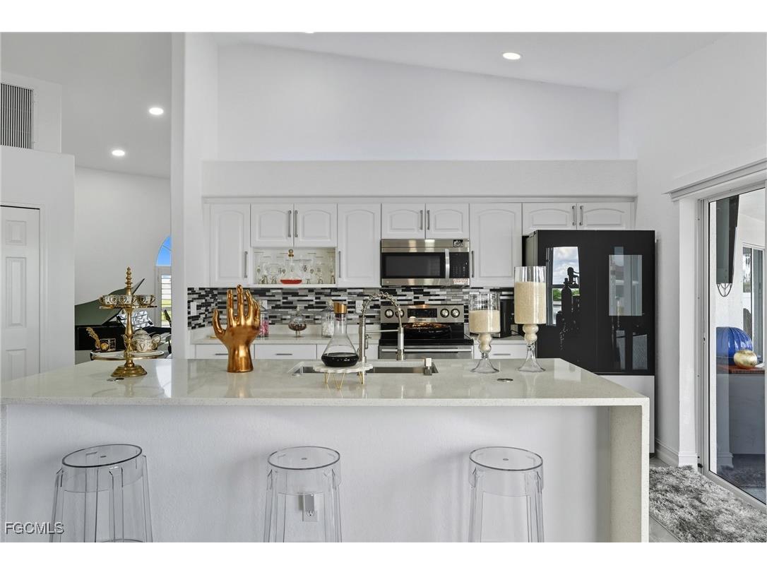 3235 NW 17th Lane Cape Coral FL 33993 2025013261 image17