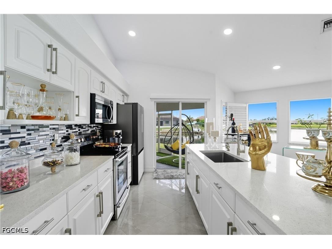 3235 NW 17th Lane Cape Coral FL 33993 2026019663 image8