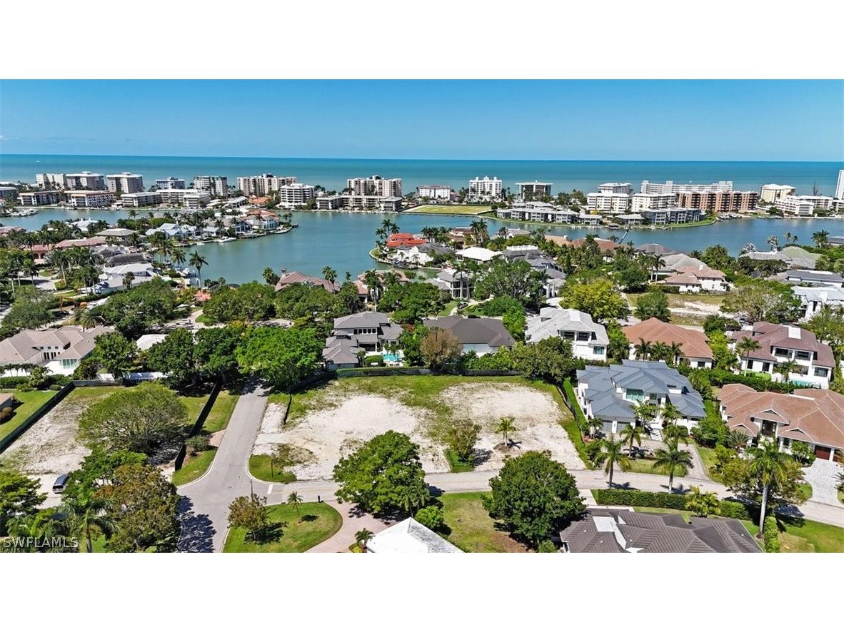 3235 Regatta Road Naples FL 34103 224029921 image1