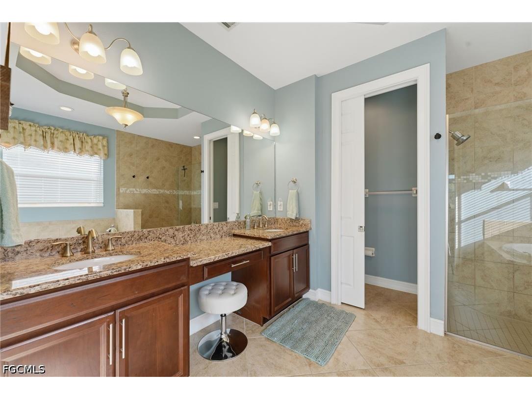 3236 Magnolia Landing Lane North Fort Myers FL 33917 2026026259 image14