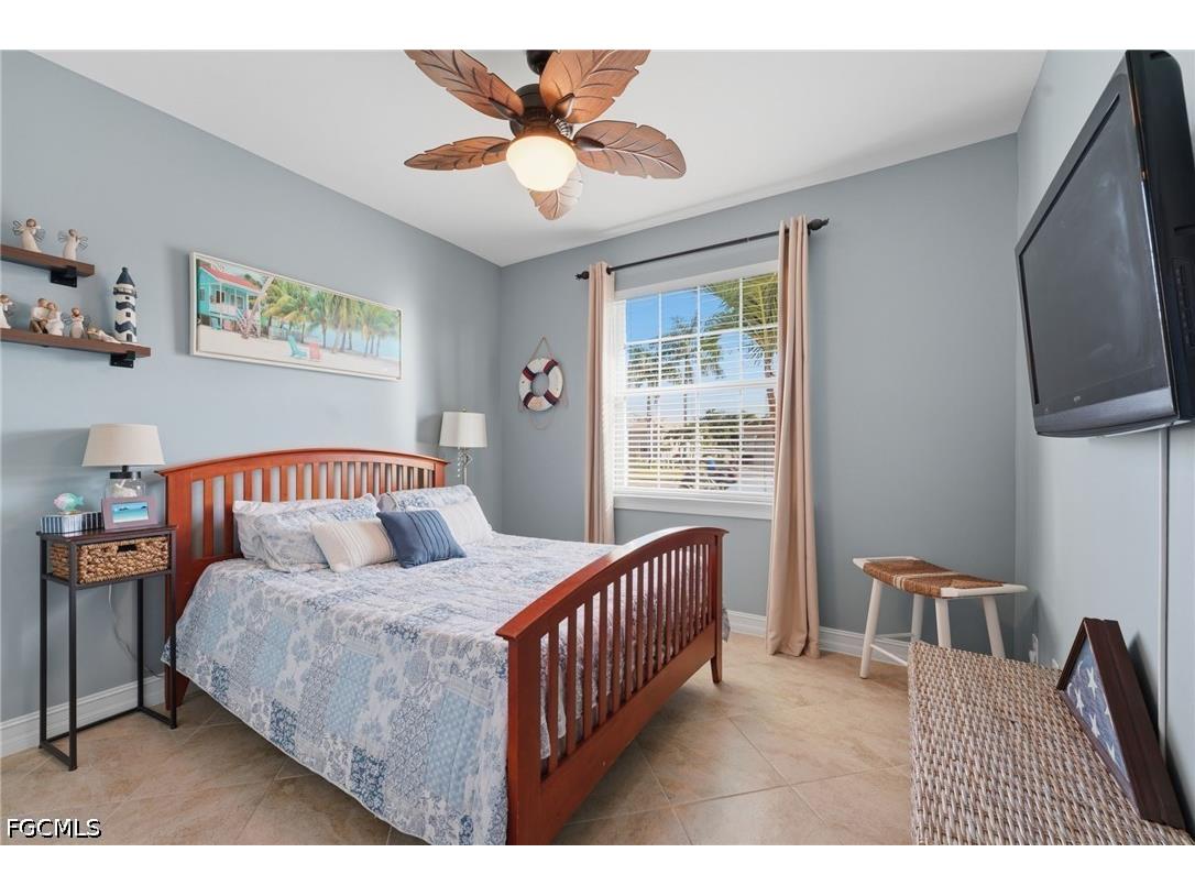 3236 Magnolia Landing Lane North Fort Myers FL 33917 2026026259 image16