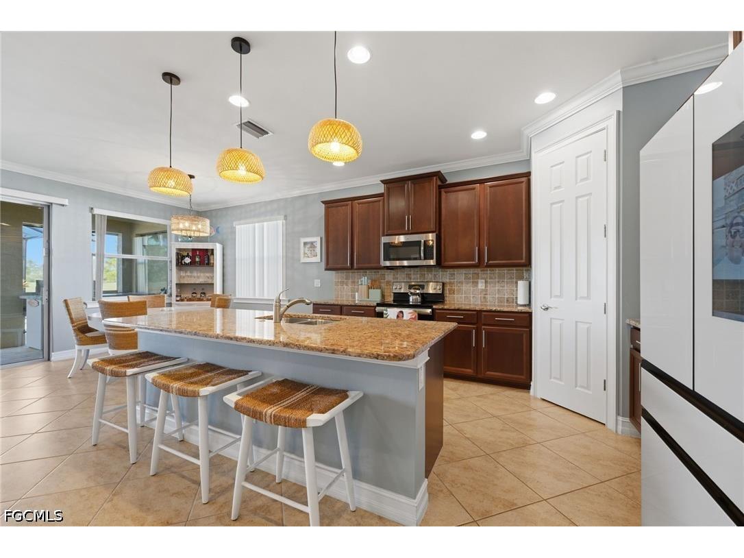 3236 Magnolia Landing Lane North Fort Myers FL 33917 2026026259 image6
