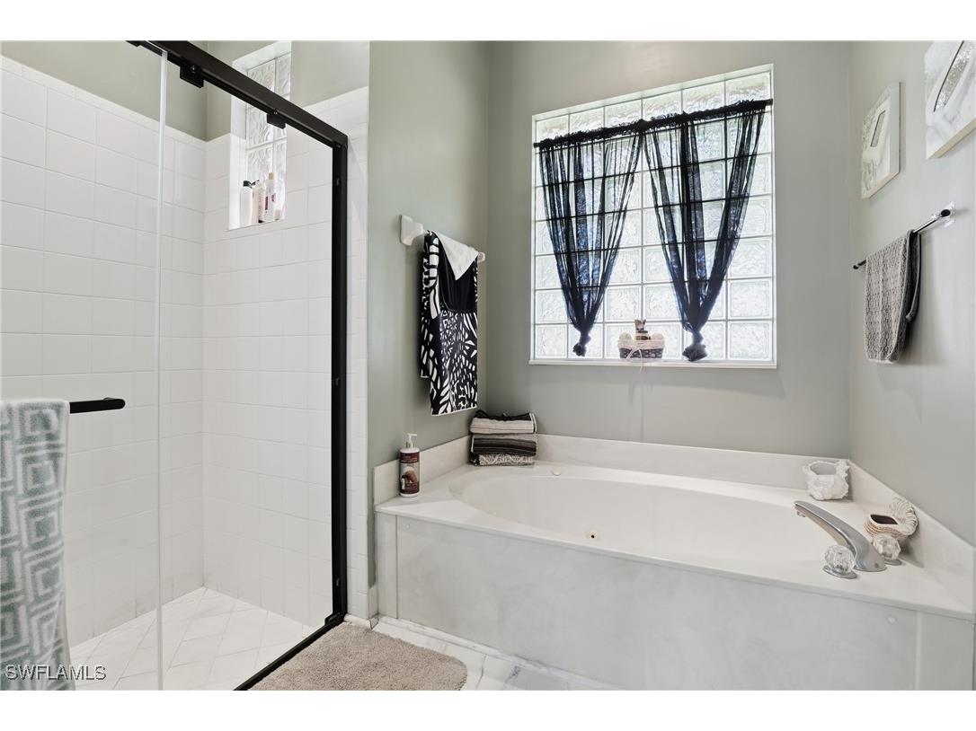 3236 Potomac Court Naples FL 34120 225075448 image26