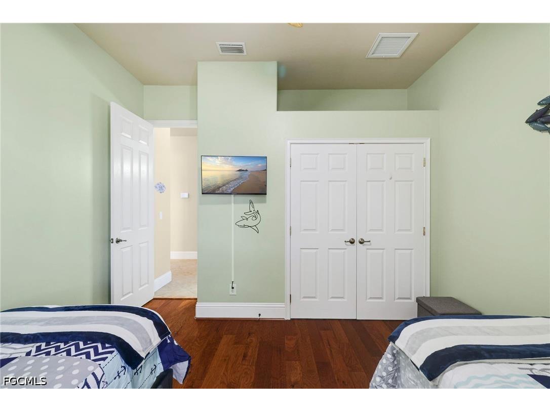 3237 Yucatan Parkway Cape Coral FL 33993 2026022055 image24