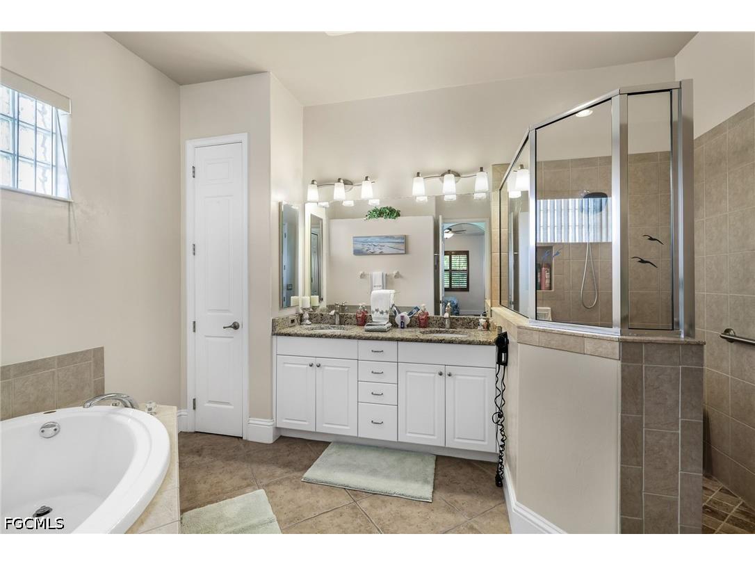 3237 Yucatan Parkway Cape Coral FL 33993 2026022055 image29