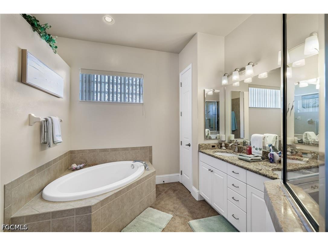 3237 Yucatan Parkway Cape Coral FL 33993 2026022055 image30