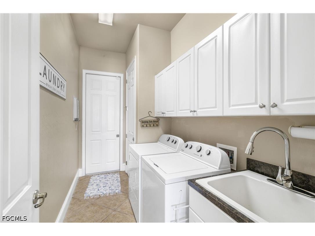 3237 Yucatan Parkway Cape Coral FL 33993 2026022055 image32