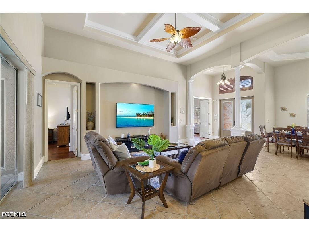 3237 Yucatan Parkway Cape Coral FL 33993 2026022055 image4