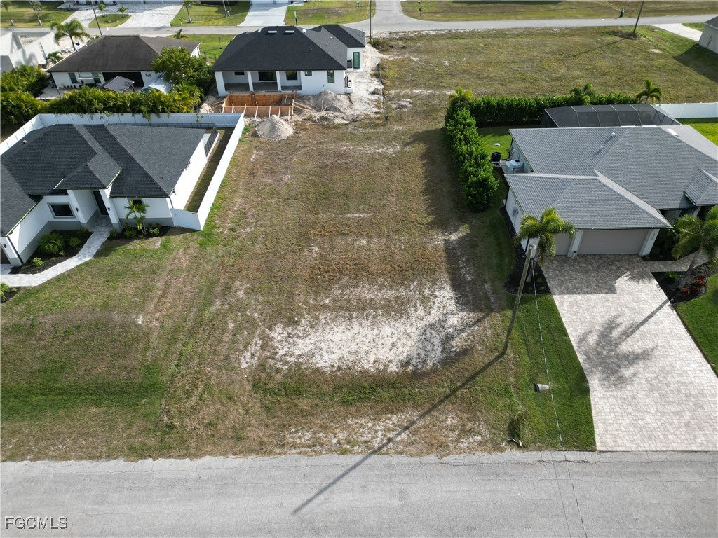 3238 NW 21st Terrace Cape Coral FL 33993 2026000819 image2