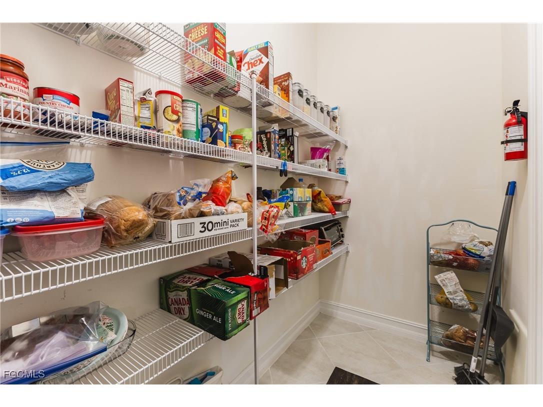 3239 Baravaldo Circle Cape Coral FL 33909 2025021356 image31