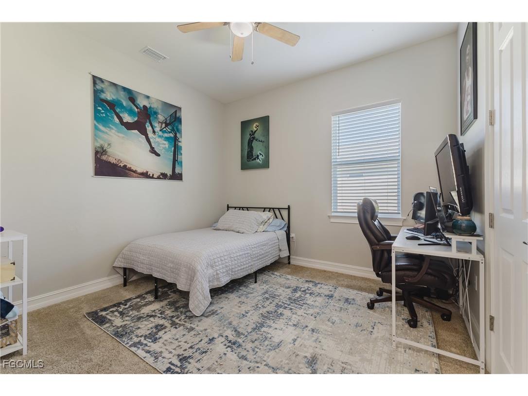 3239 Baravaldo Circle Cape Coral FL 33909 2025021356 image33