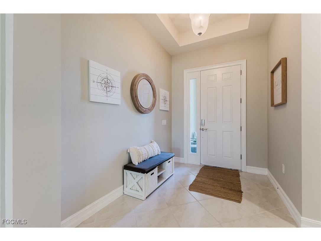 3239 Baravaldo Circle Cape Coral FL 33909 2025021356 image5